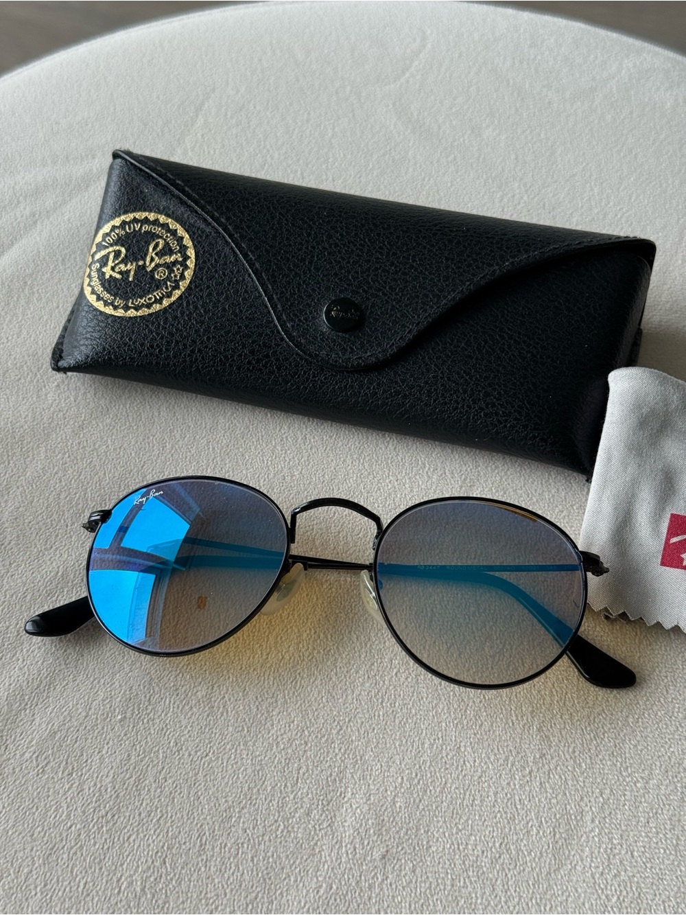 Ray-Ban Round Sunglasses with Blue Reflective Lenses